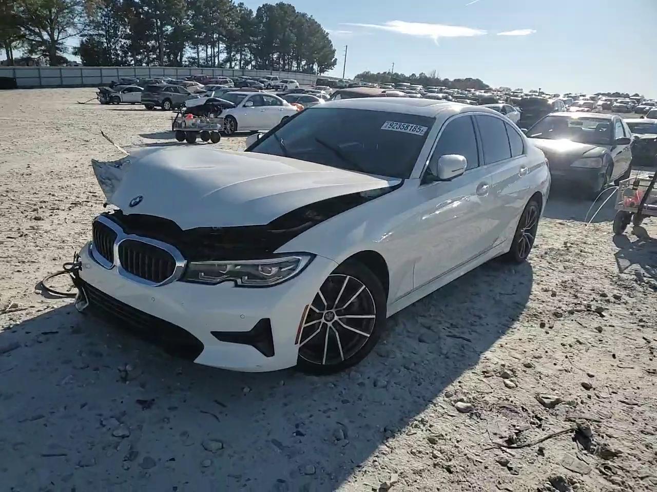 Фото: 3MW5R1J01L8B08795