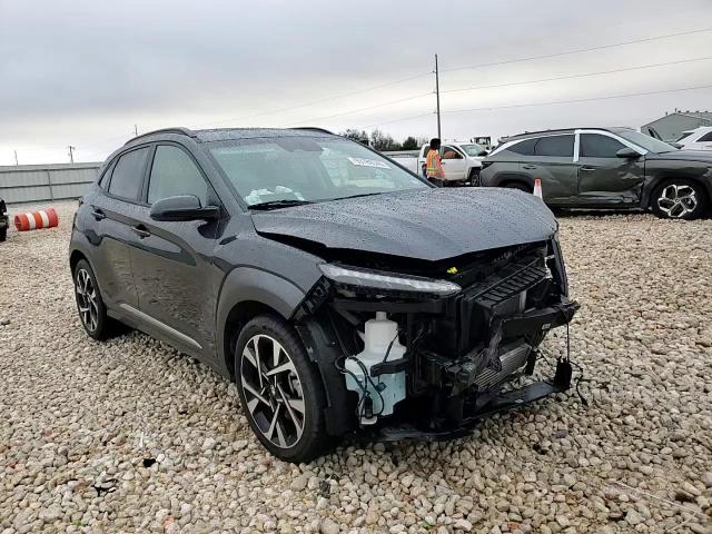2022 Hyundai Kona Limited VIN: KM8K53A34NU775806 Lot: 93780345