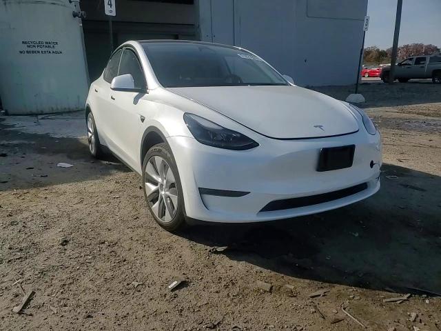 2024 Tesla Model Y VIN: 7SAYGDEE9RA288531 Lot: 91821805