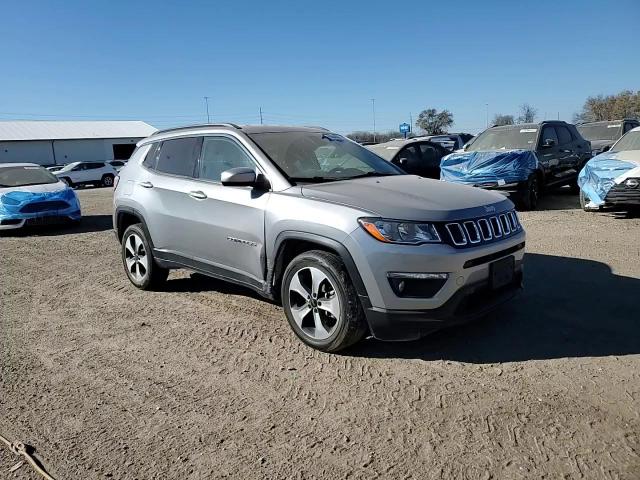 2019 Jeep Compass Latitude VIN: 3C4NJDBB0KT768057 Lot: 93043095