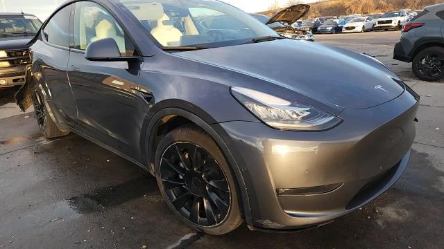 2021 Tesla Model Y VIN: 5YJYGAEE1MF211336 Lot: 91735235