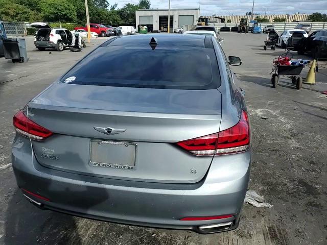 2015 Hyundai Genesis 3.8L VIN: KMHGN4JE6FU039593 Lot: 92440195