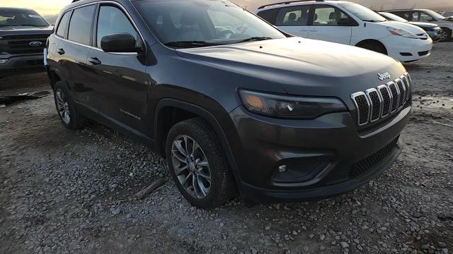 2019 Jeep Cherokee Latitude Plus VIN: 1C4PJLLB5KD207019 Lot: 93051885