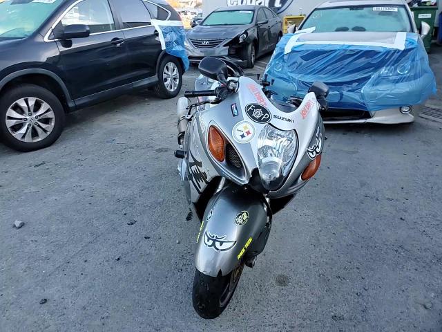 2002 Suzuki Gsx1300 R VIN: JS1GW71AX22100315 Lot: 92563595