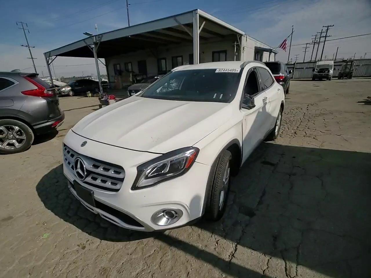 Фото: W1NTG4EB7LU029155