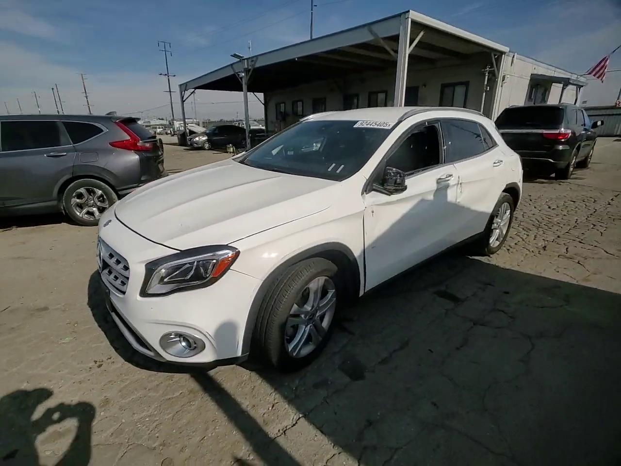 Фото: W1NTG4EB7LU029155