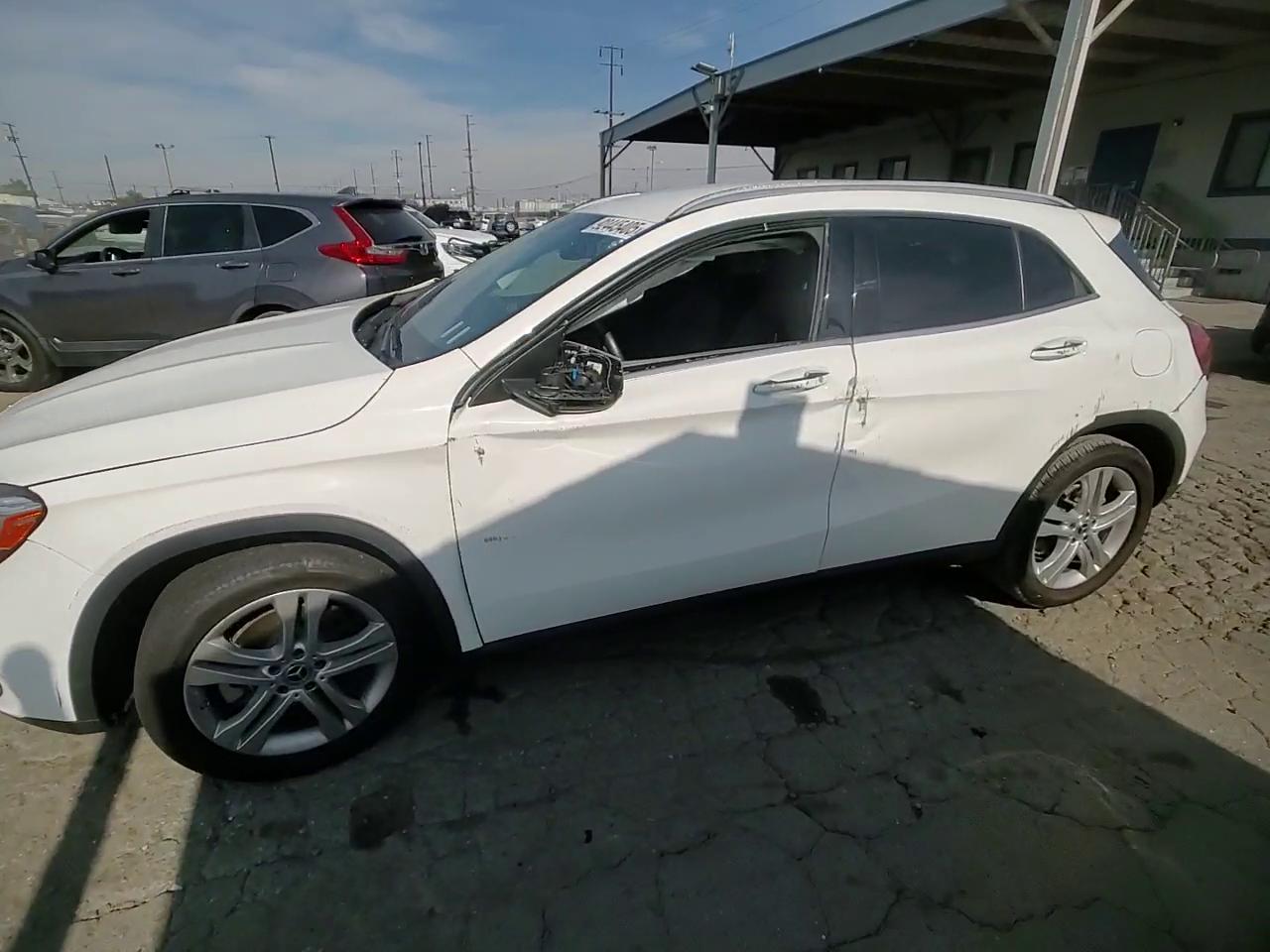 Фото: W1NTG4EB7LU029155