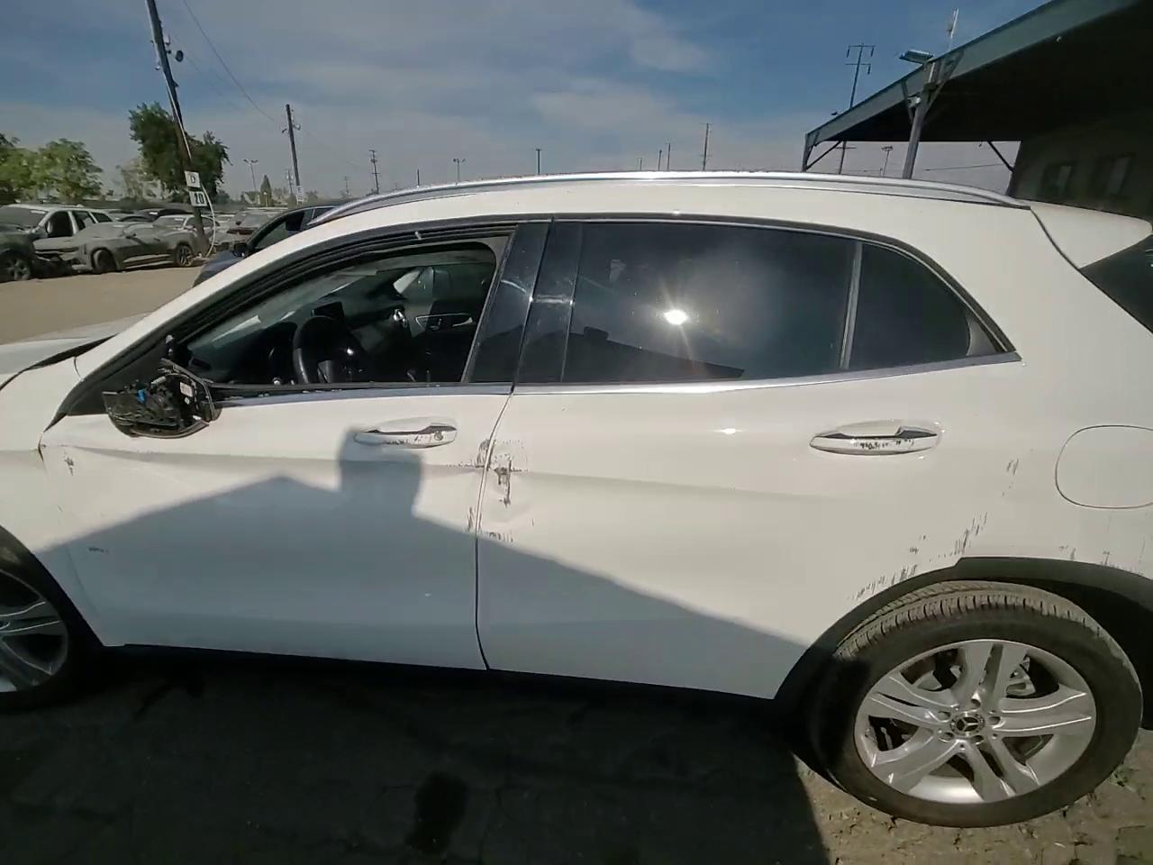 Фото: W1NTG4EB7LU029155