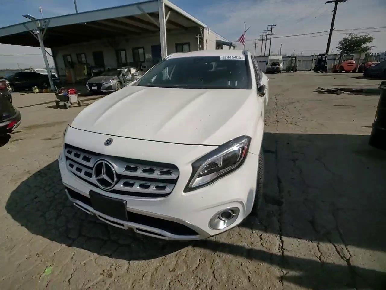 Фото: W1NTG4EB7LU029155