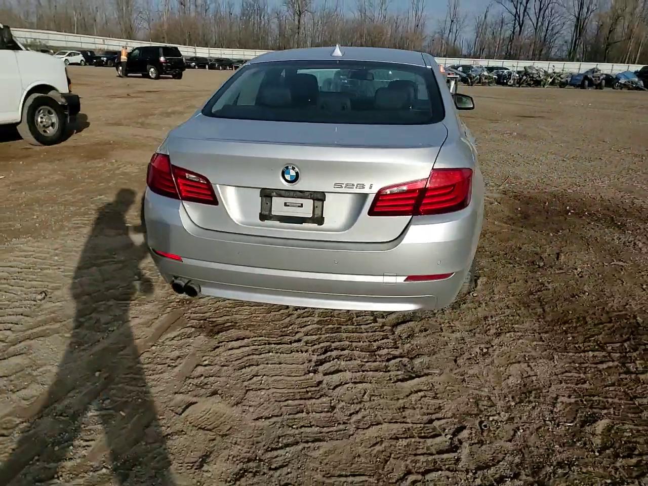 Фото: WBAXH5C54CDW02891