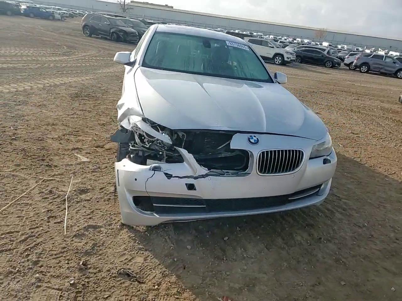 Фото: WBAXH5C54CDW02891