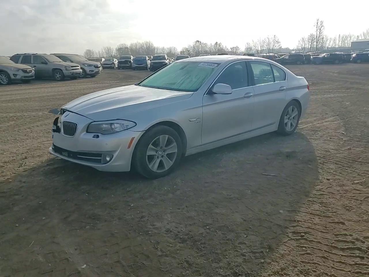 Фото: WBAXH5C54CDW02891