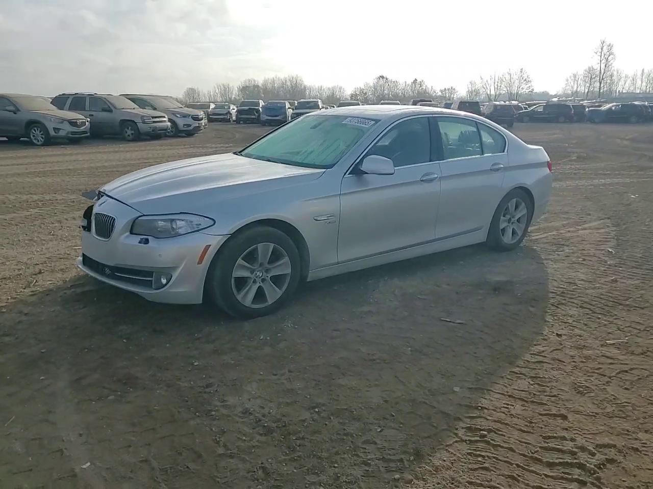 Фото: WBAXH5C54CDW02891