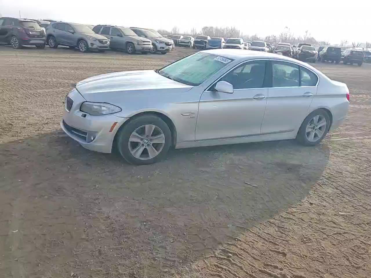 Фото: WBAXH5C54CDW02891