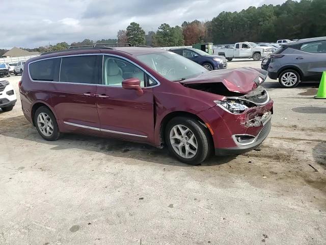 2017 Chrysler Pacifica Touring L VIN: 2C4RC1BG1HR670382 Lot: 93399985