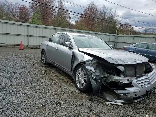2011 Hyundai Genesis 3.8L VIN: KMHGC4DE8BU120655 Lot: 92838735
