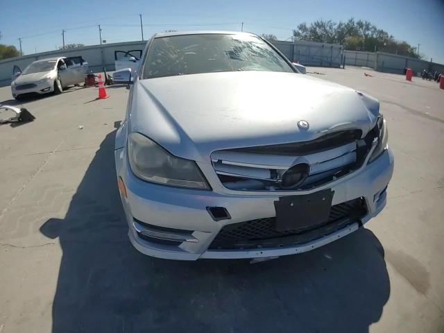 2013 Mercedes-Benz C 250 VIN: WDDGF4HB4DA810120 Lot: 91931405