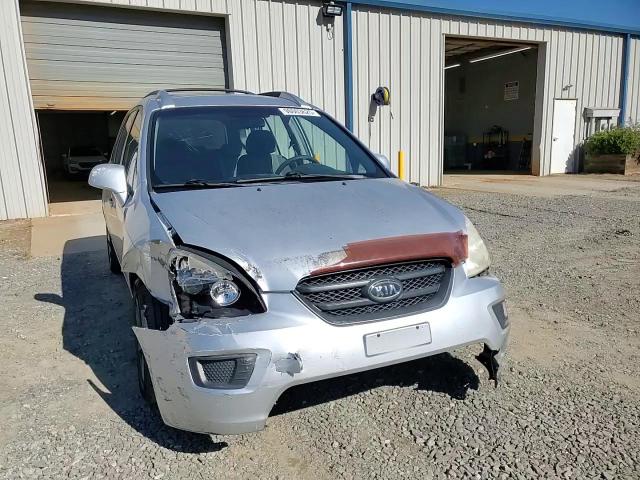 2007 Kia Rondo Base VIN: KNAFG525977037879 Lot: 90603625