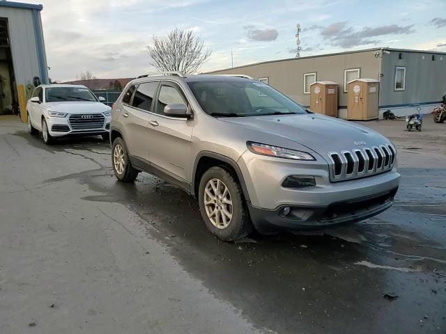 2015 Jeep Cherokee Latitude VIN: 1C4PJMCS1FW755762 Lot: 91059145