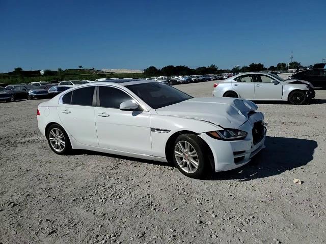 2017 Jaguar Xe Premium VIN: SAJAD4BG0HA973851 Lot: 90703465