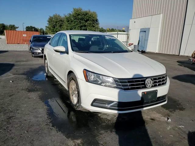 2017 Volkswagen Passat S VIN: 1VWAT7A32HC033411 Lot: 92269025