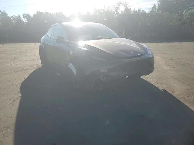 2024 Tesla Model Y VIN: 7SAYGDEE2RF212930 Lot: 91512215