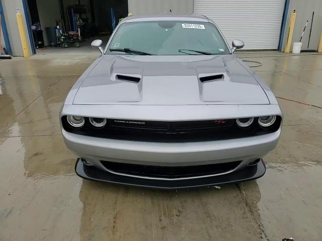 2015 Dodge Challenger R/T Scat Pack VIN: 2C3CDZFJ7FH761350 Lot: 93511235