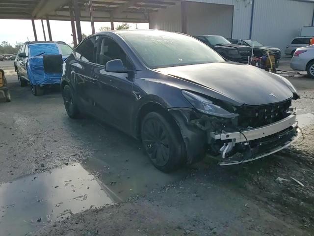 2024 Tesla Model Y VIN: 7SAYGDEE3RA256593 Lot: 94193115