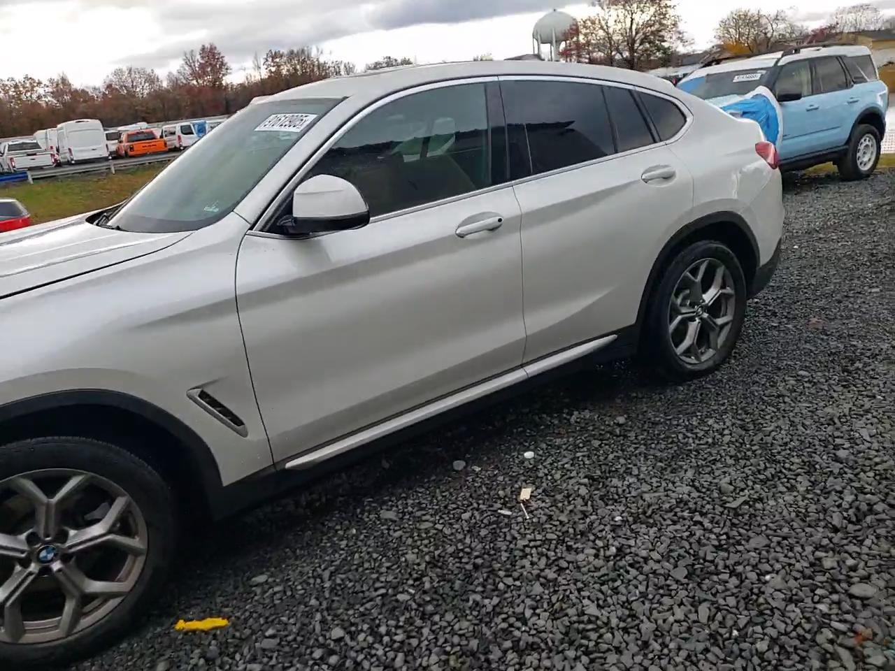 Фото: 5UX2V1C05M9F95703