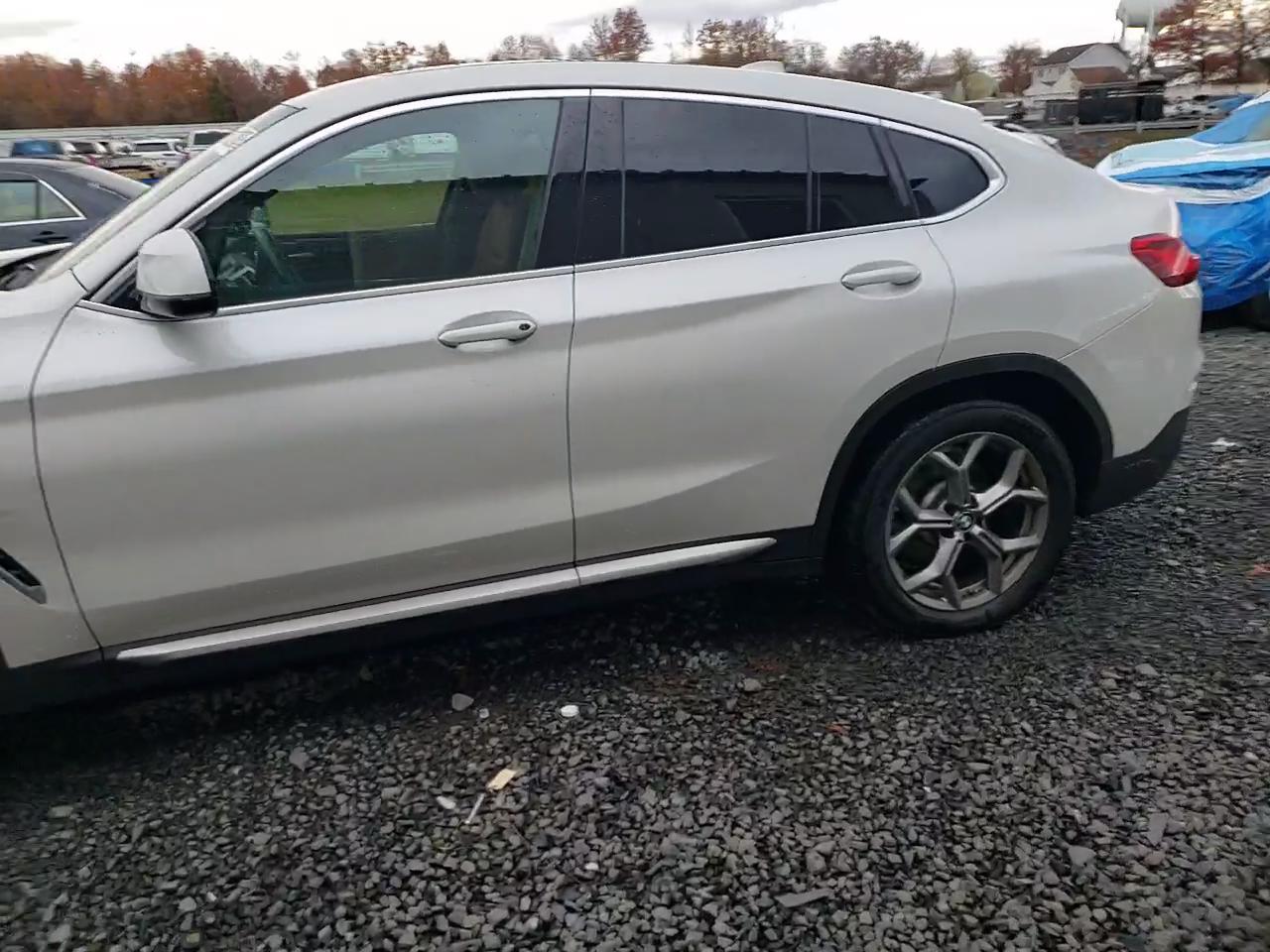 Фото: 5UX2V1C05M9F95703