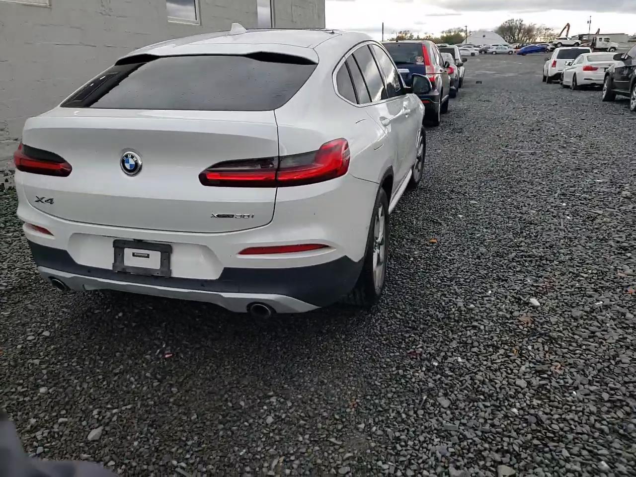 Фото: 5UX2V1C05M9F95703