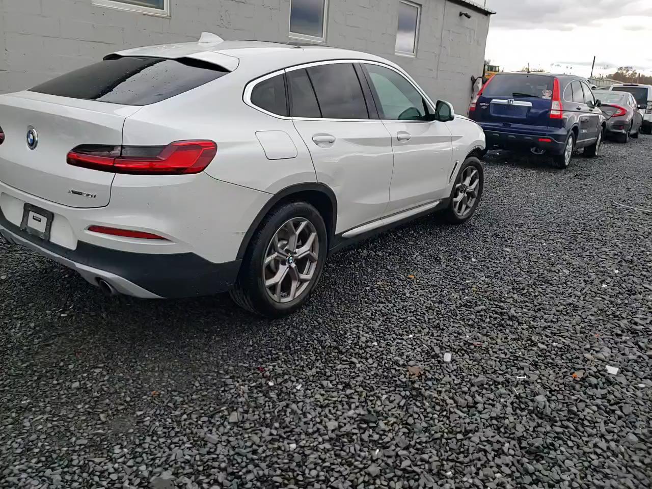 Фото: 5UX2V1C05M9F95703