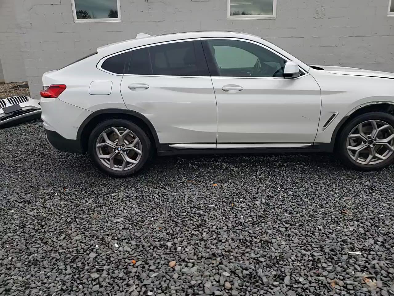 Фото: 5UX2V1C05M9F95703