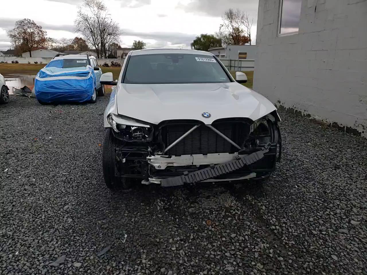 Фото: 5UX2V1C05M9F95703