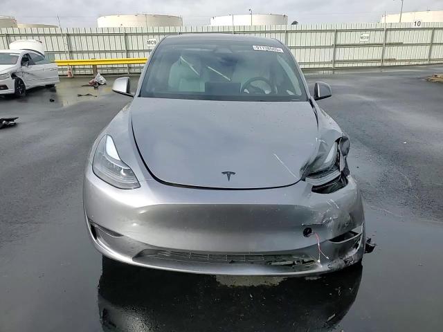2025 Tesla Model Y VIN: 7SAYGDEF8SF302193 Lot: 91138505