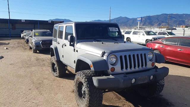 2013 Jeep Wrangler Unlimited Sport VIN: 1C4HJWDG3DL553935 Lot: 93301395