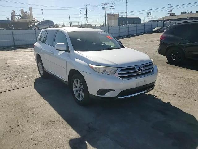 2013 Toyota Highlander Base VIN: 5TDZK3EH4DS095893 Lot: 94774745
