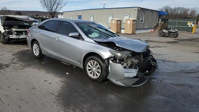 2015 Toyota Camry Le VIN: 4T1BF1FK0FU998637 Lot: 93126535