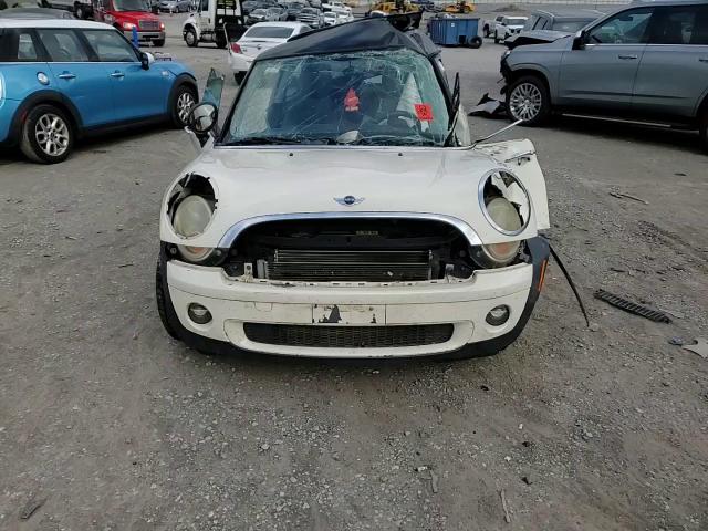 2008 Mini Cooper VIN: WMWMF33578TT61869 Lot: 91648985