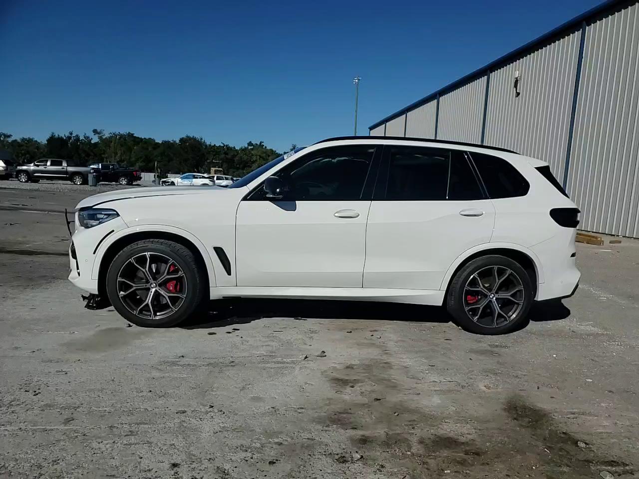 Фото: 5UXCR4C07N9K63996