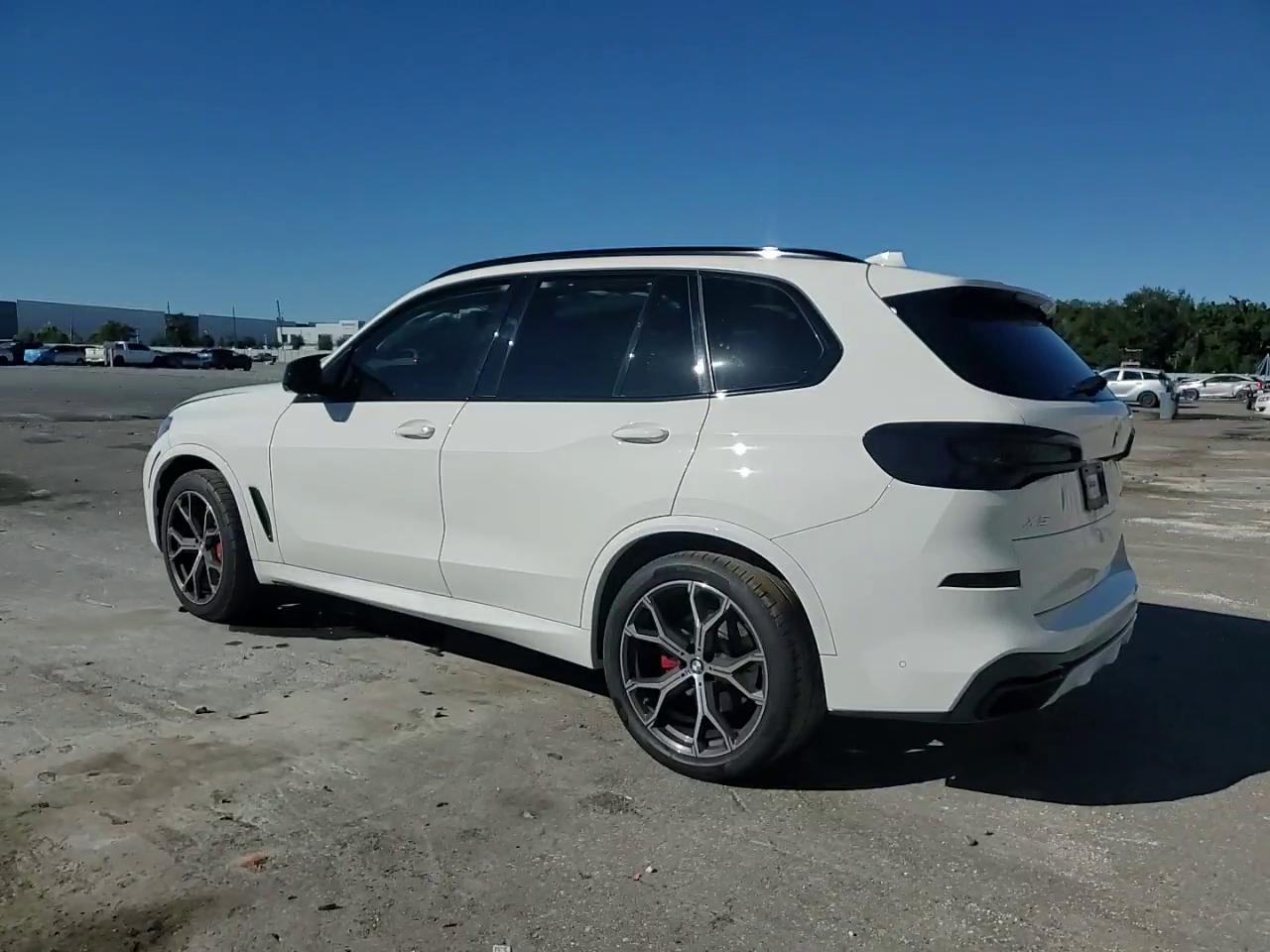 Фото: 5UXCR4C07N9K63996