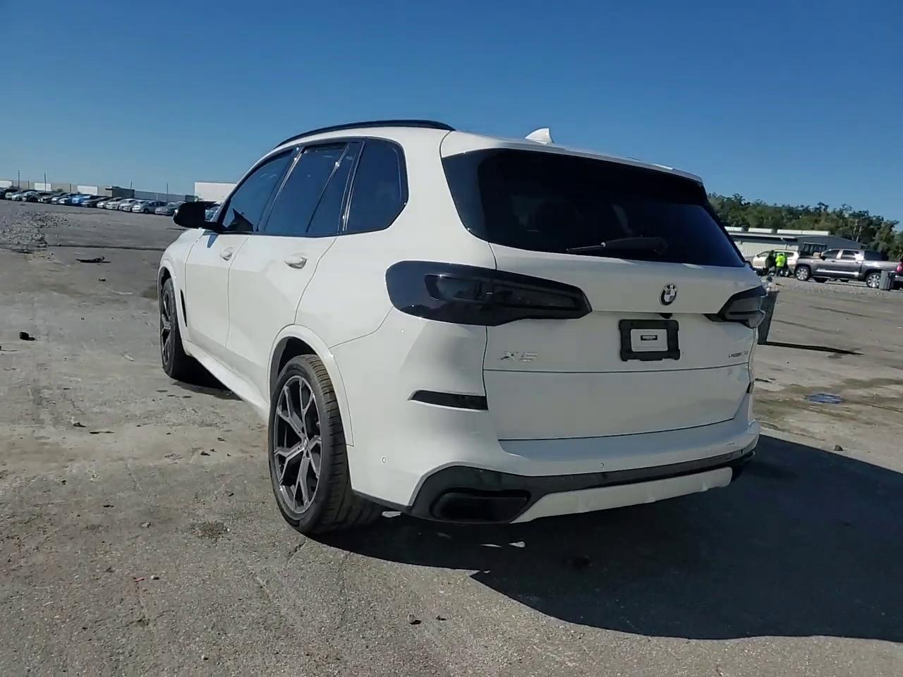 Фото: 5UXCR4C07N9K63996