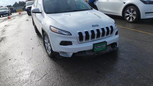 2016 Jeep Cherokee Latitude VIN: 1C4PJLCB5GW292066 Lot: 93861255