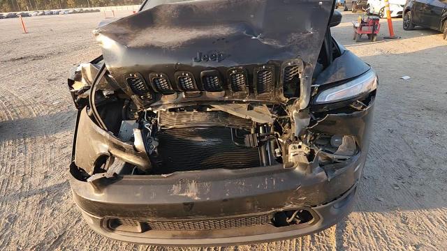 2016 Jeep Cherokee Latitude VIN: 1C4PJLCB4GW200638 Lot: 93070255