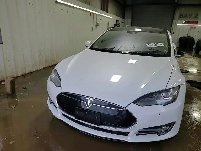 2016 Tesla Model S VIN: 5YJSA1E44GF119138 Lot: 93722465