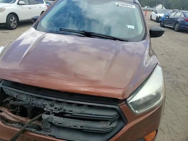 2017 Ford Escape S VIN: 1FMCU0F71HUB85388 Lot: 91882015