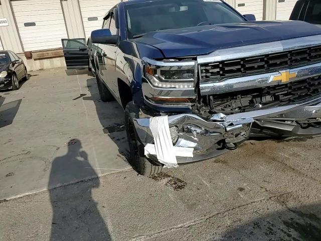 2017 Chevrolet Silverado K1500 Lt VIN: 3GCUKREC6HG357967 Lot: 92813495
