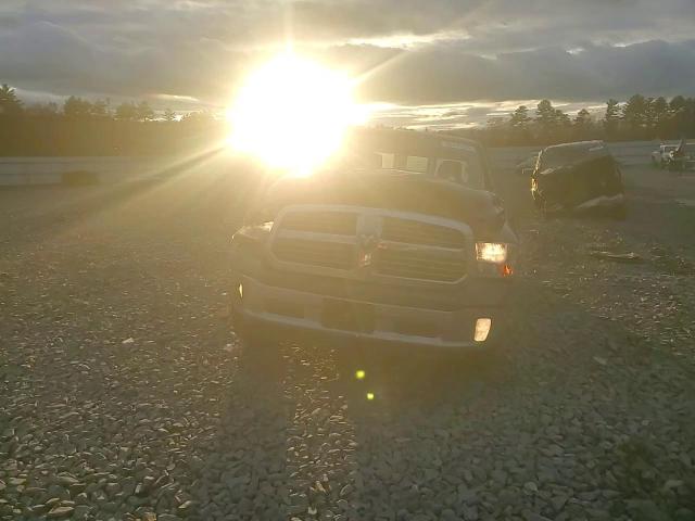 2018 Ram 1500 Slt VIN: 1C6RR7GT5JS206904 Lot: 92440225