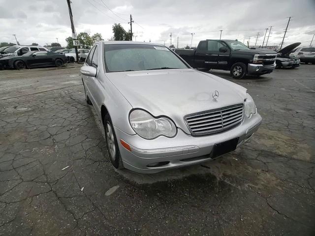 2003 Mercedes-Benz C 240 VIN: WDBRF61JX3F318398 Lot: 93330365
