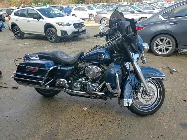 2002 Harley-Davidson Flhtcui VIN: 1HD1FCW142Y627341 Lot: 94081055